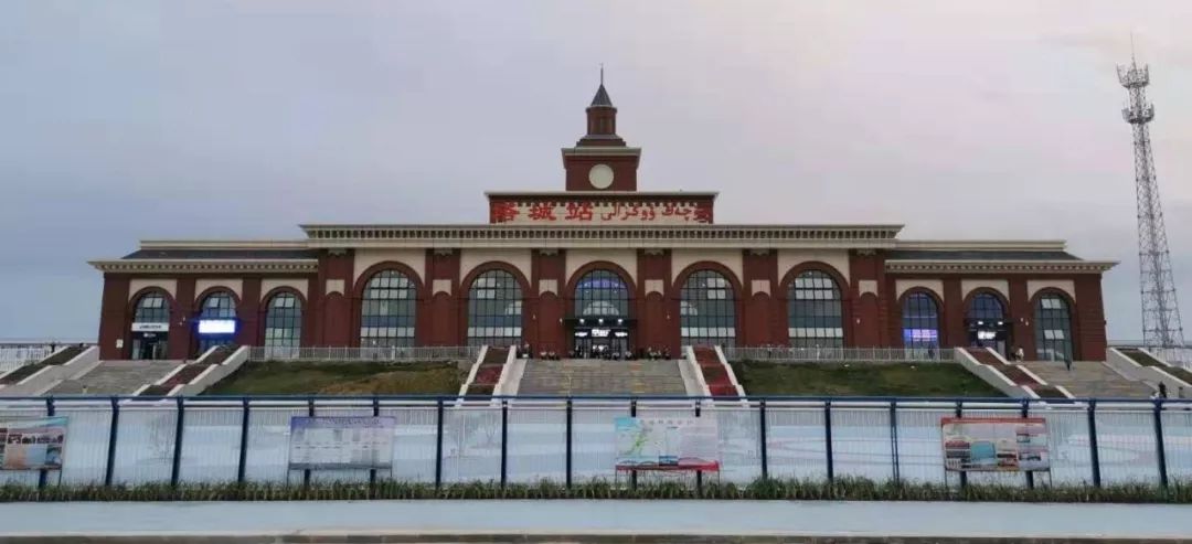 黄石到塔城物流公司-黄石到塔城专线上门取件送货上门